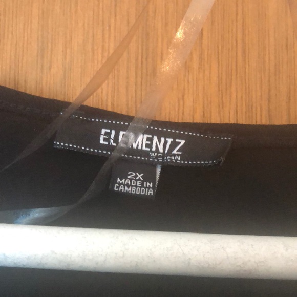 Blouse - Picture 2 of 2